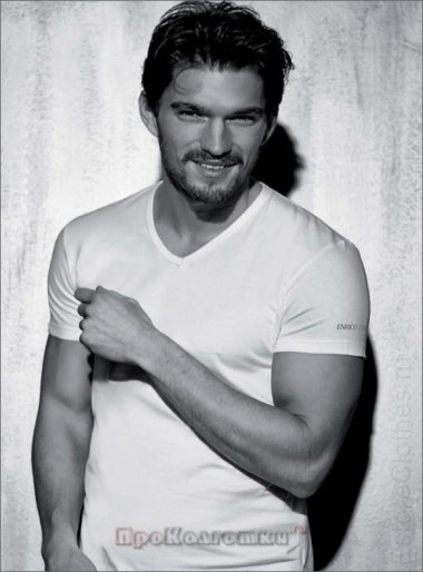 ENRICO COVERI ET1001 uomo mezza manica scollo V — EstoreClothes